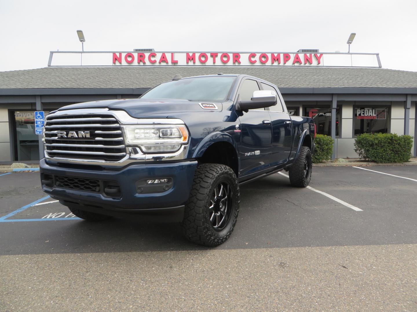 2022 BLUE /BROWN RAM 2500 Limited Longhorn Crew Cab SWB 4WD (3C6UR5GL7NG) with an 6.7L L6 OHV 24V TURBO DIESEL engine, 6A transmission, located at 2630 Grass Valley Highway, Auburn, CA, 95603, (530) 508-5100, 38.937893, -121.095482 - Beautiful Ram Limited Longhorn with a level kit, 20" Fittipaldi wheels, Toyo Open Country RT Trail tires, and a Demco 18K sliding 5th wheel hitch. - Photo#0